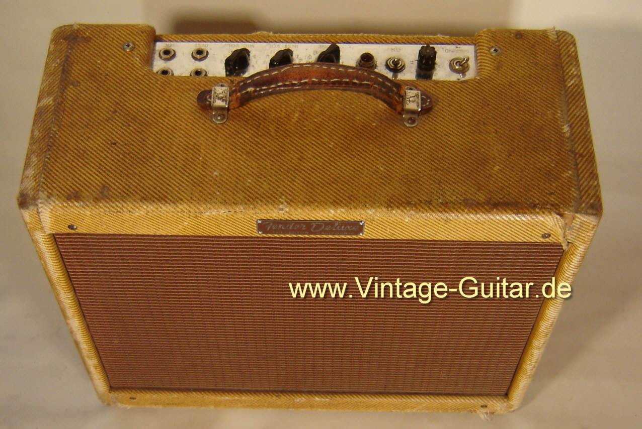 Fender Deluxe Amp 1957 2.jpg